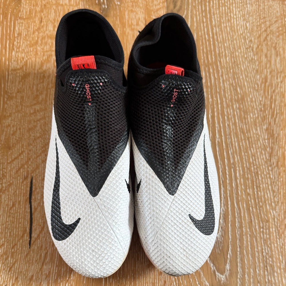Nike Phantom Vision Academy Black and White Cleats